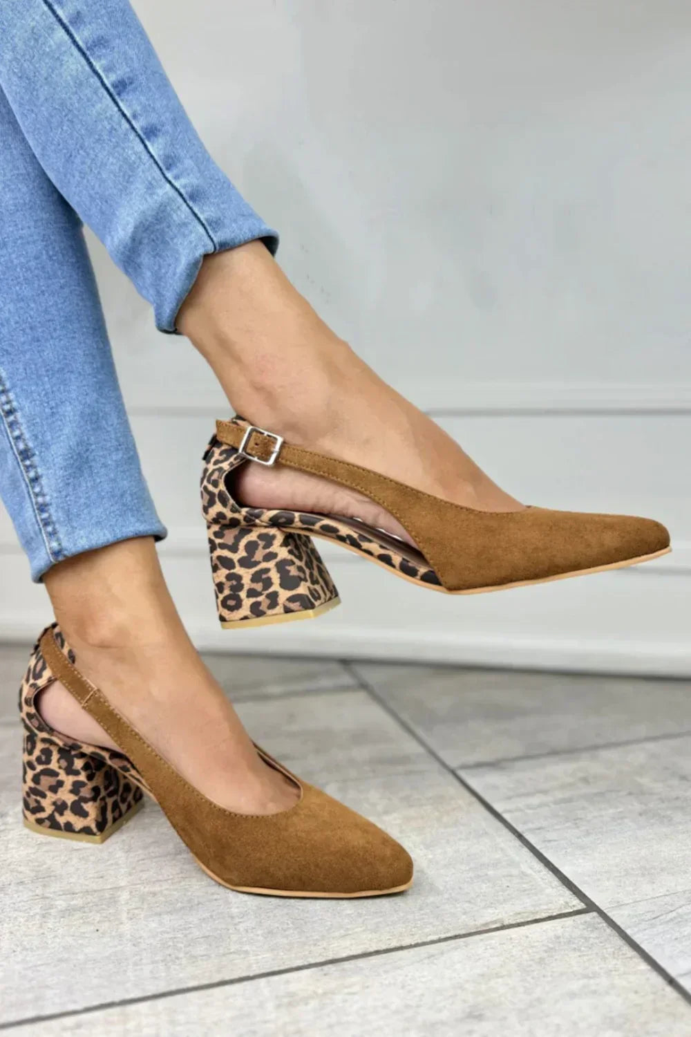 Camila | Tacones Slingbacks con Estampado de Leopardo